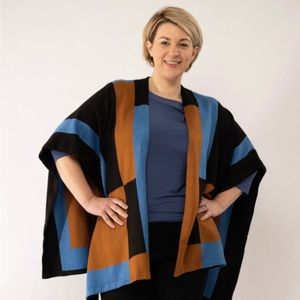 White House Black Market shawl/wrap, one size.